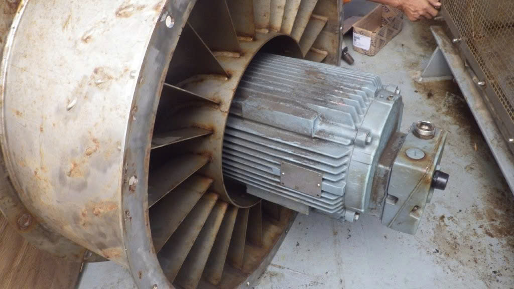Motor VEM K11R 160M 4 kết hợp với biến tần